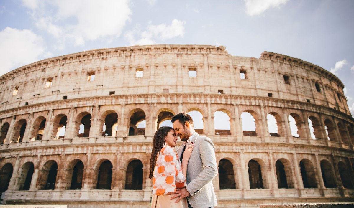 Valentīna diena: ko dāvināt, lai izvairītos no rozēm un šokolādes?