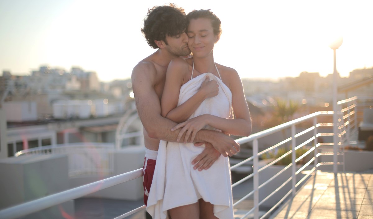 Padomi medusmēnesim: izmēģiniet šīs lietas neaizmirstamam seksam