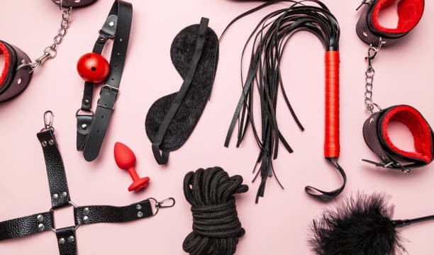 BDSM: KAS TAS IR UN KĀ UZSĀKT?